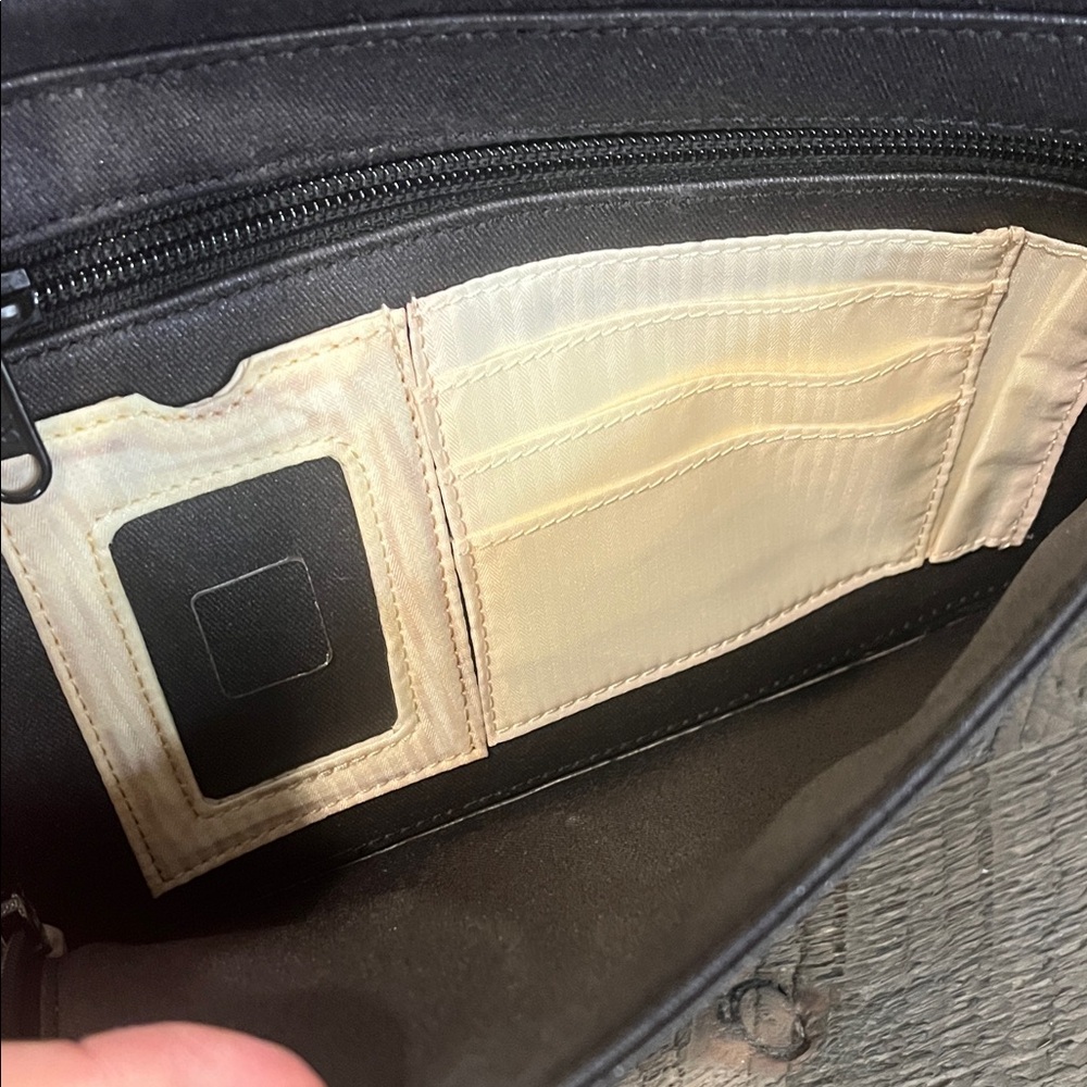 SHERPANI Viso Crossbody Travel Bag RFID - Picture 9 of 12